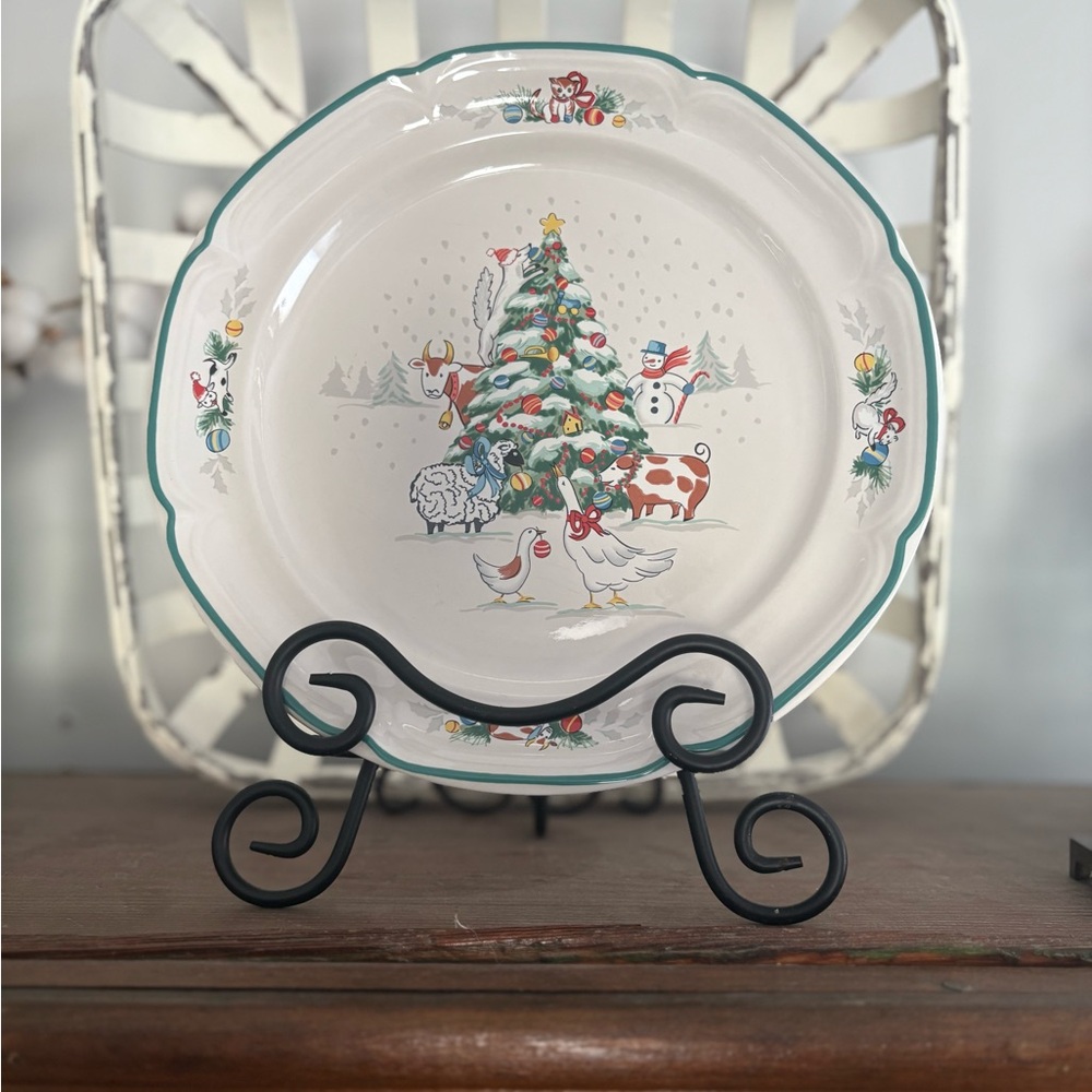 International China Company Country Christmas Dinner plate
